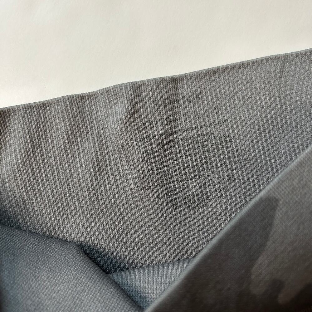 Spanx Look At Me Now Cropped Leggings in Sage Green XS - Picture 5 of 6